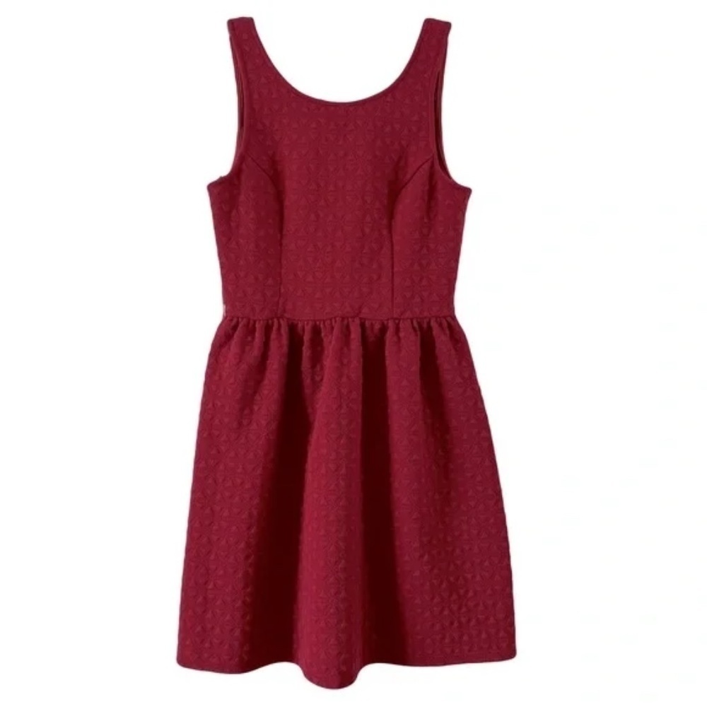 Everly | Dark Red Textured Ponte Knit Geometric Sleeveless Dress, Medium